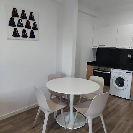 Apartment Coimbra's Black & White